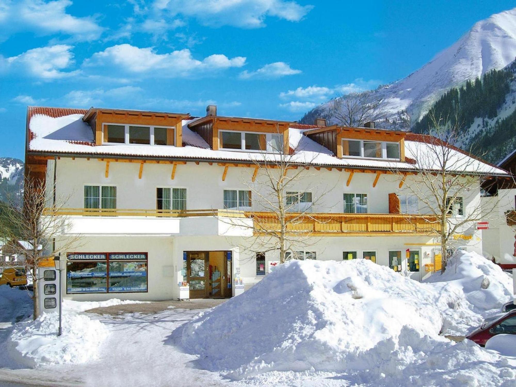 Apartment In Bichlbach At The Lake Buitenkant foto